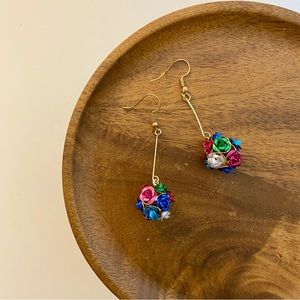 4/$15 Multi-Color Cluster Flowers Drop Earrings